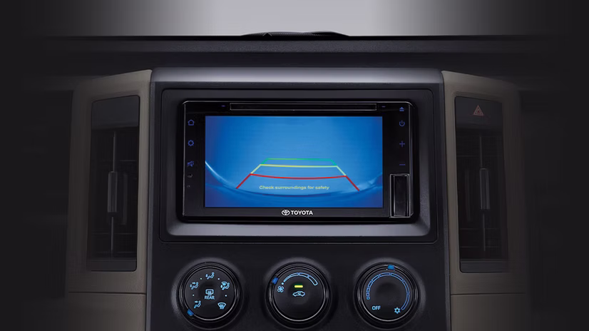 new-hi-ace-commuter-lcd